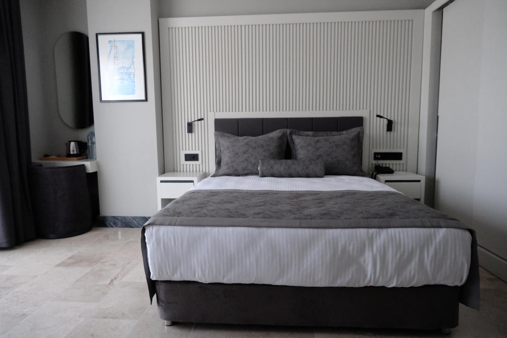 Roseira Mar-Inn Luxury غولوك المظهر الخارجي الصورة