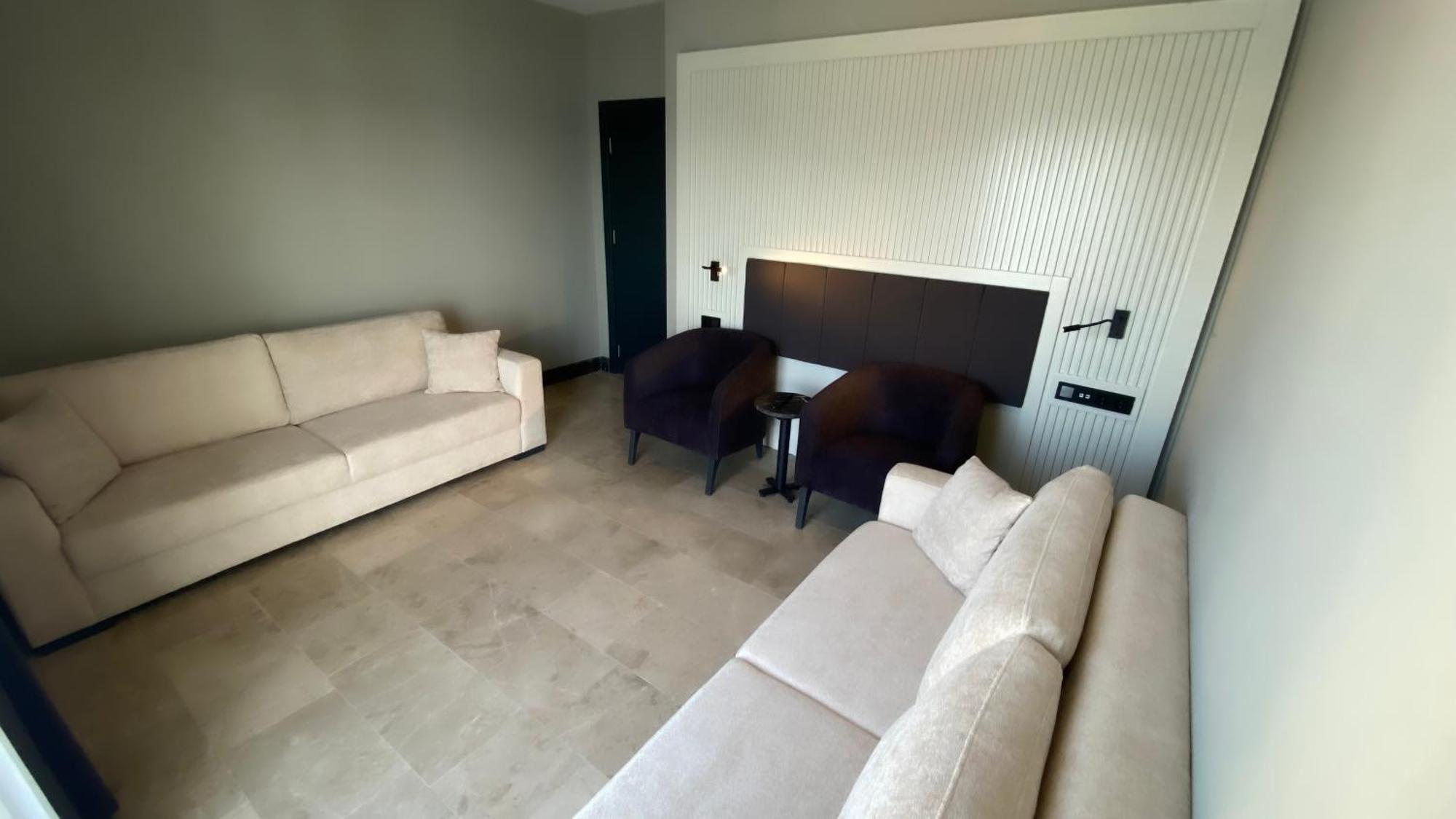 Roseira Mar-Inn Luxury غولوك المظهر الخارجي الصورة